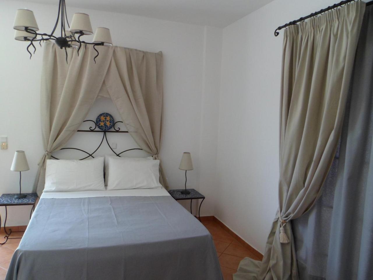 Sarakiniko View Studios Mandrákia Kültér fotó